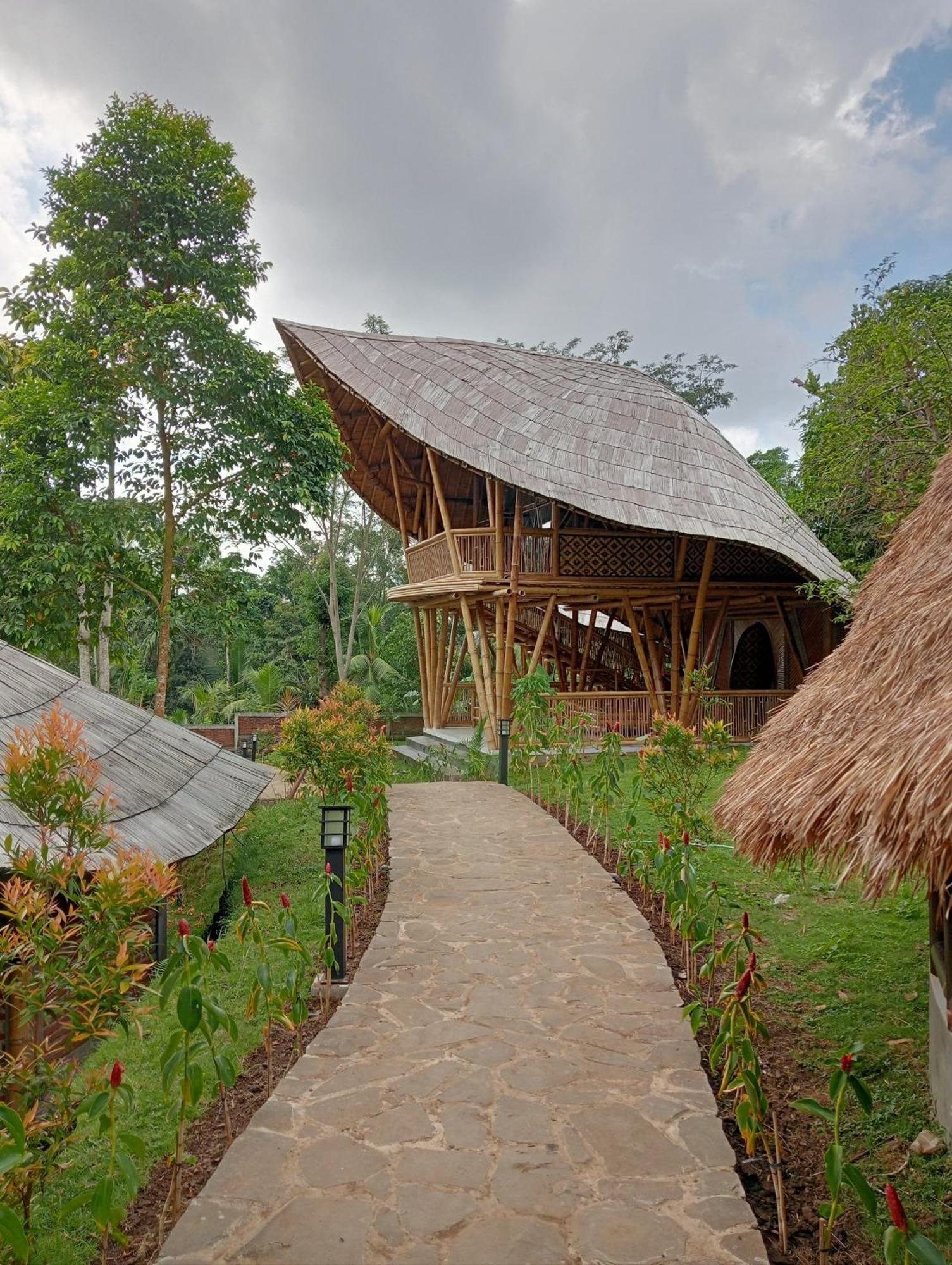 The Osing Bamboo Resort - A Liberta Collection Banyuwangi (East Java) Exterior foto
